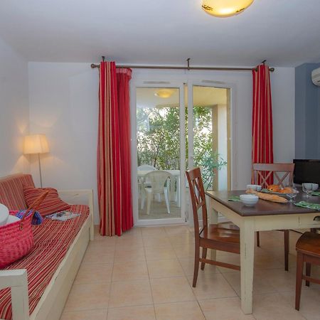 Residence Goelia Le Mas Des Arenes Mouries Exterior foto